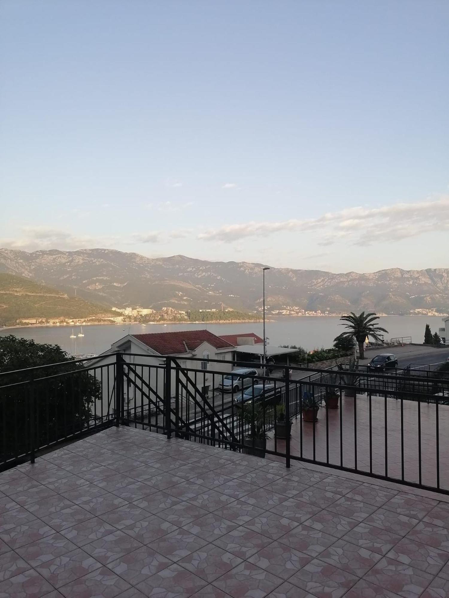 Guest House Garden Budva Dış mekan fotoğraf